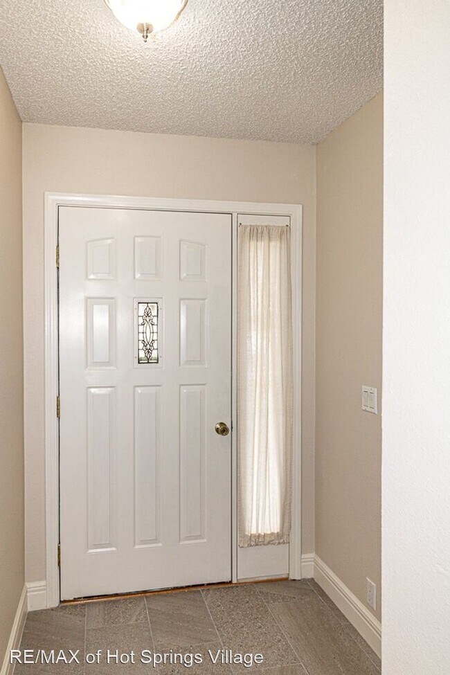Building Photo - 2 br, 1.5 bath House - 2 Dulzura Lane