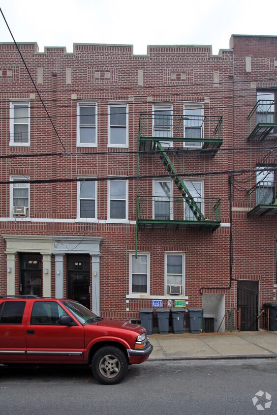 Foto del edificio - 26-19 30th St