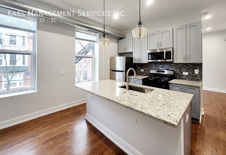 Foto principal - Gorgeous and Fully Remodeled West Town 1 b...