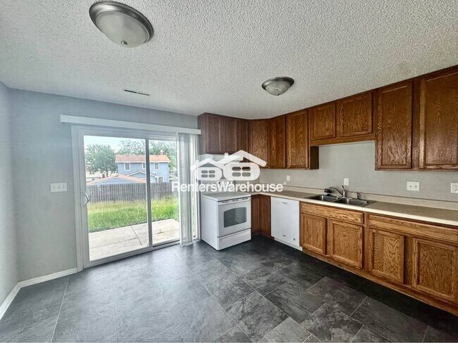 Foto del edificio - 2112 E Caulder Ave
