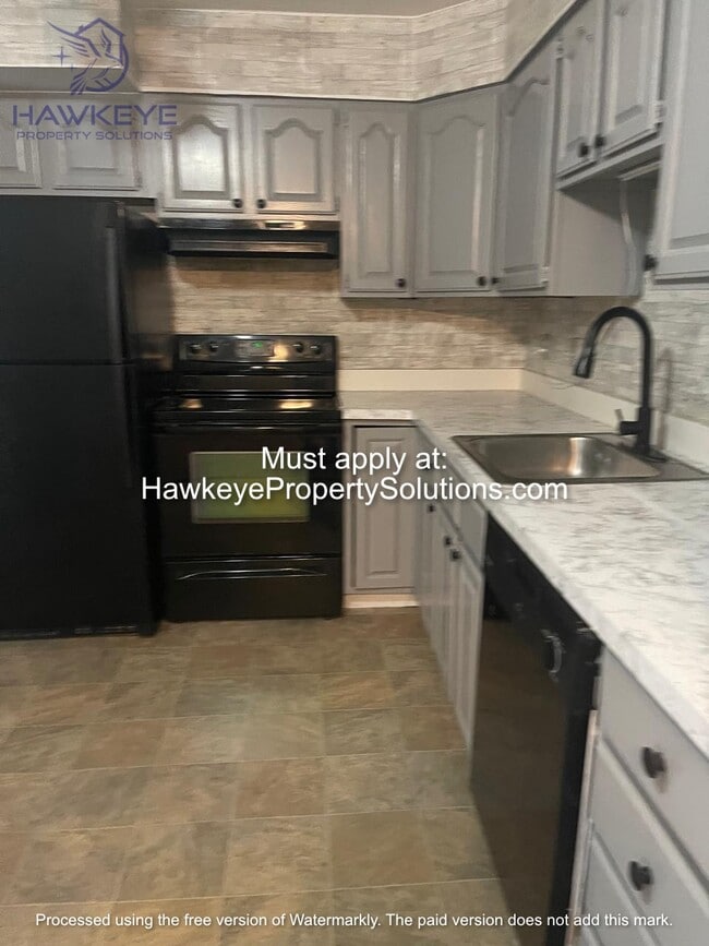 Building Photo - 616 Carleton St