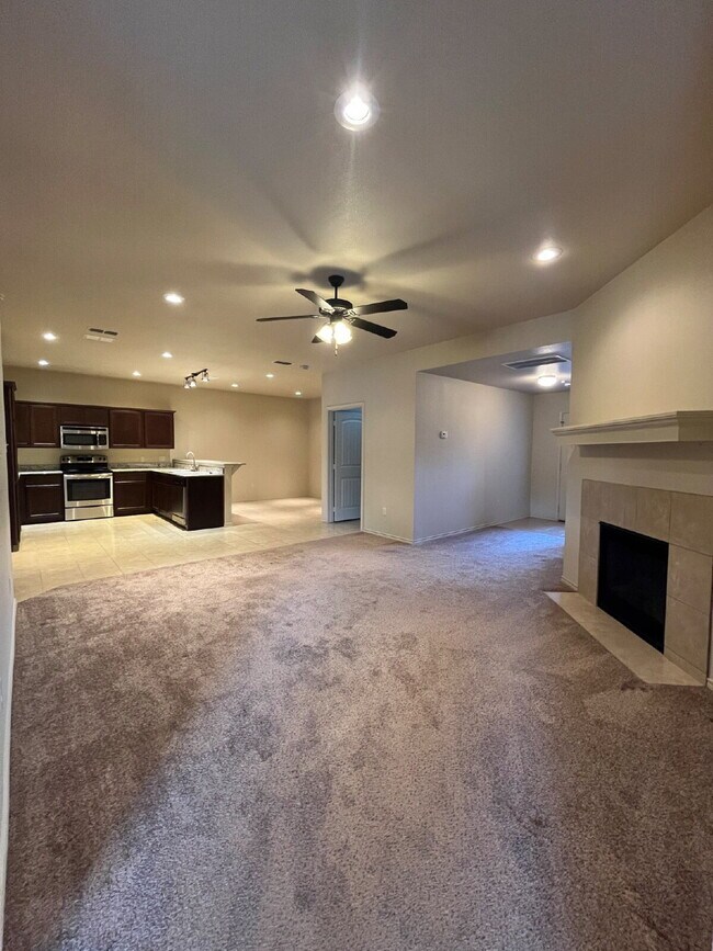 Foto del edificio - Cute 3/2/2 townhome in the Lubbock-Cooper ...