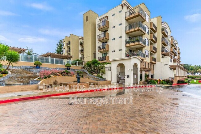 Building Photo - 1021 Costa Pacifica Way