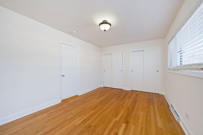 Building Photo - 436 Ridge Rd