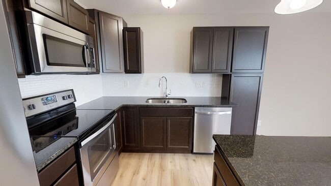 Building Photo - 8726 E Harry Ct