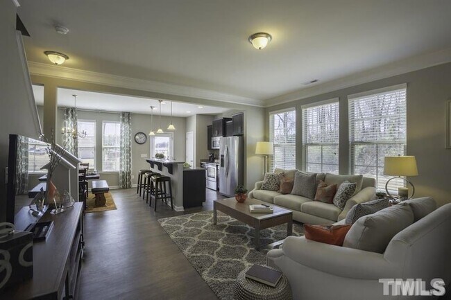 Foto del edificio - 3713 Landshire View Lane