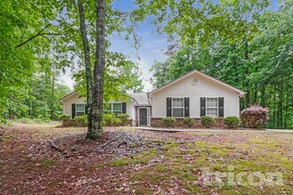 Building Photo - 65 Cranbrook Ct