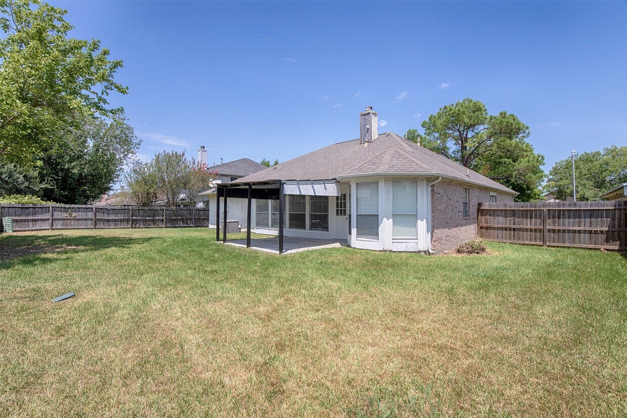 Building Photo - 11514 Sagecreek Dr