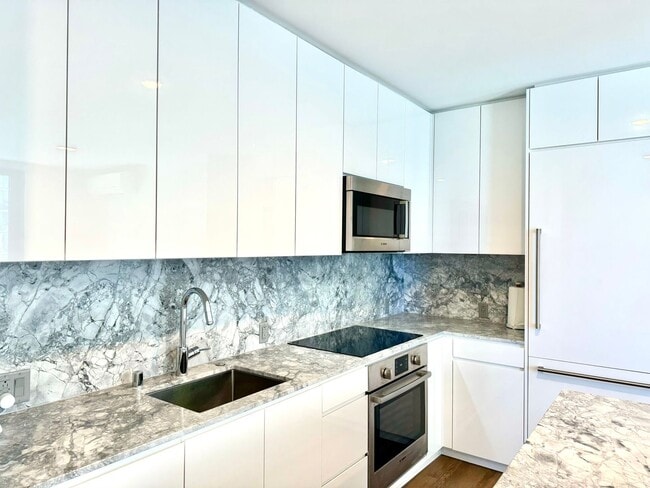 Building Photo - Aalii at Ward Village - High Floor One Bedroom, One Bath, One Assigned Parking