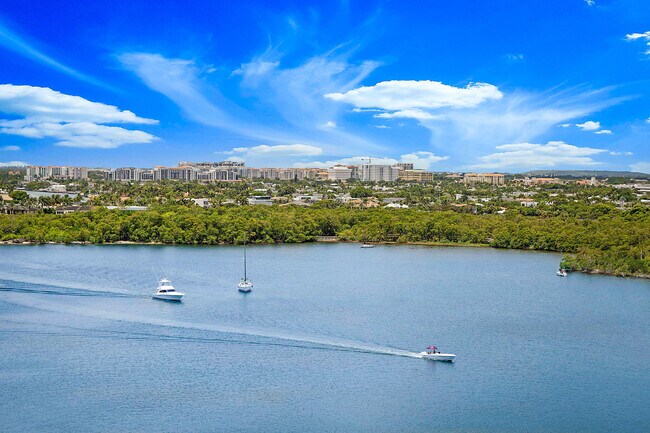 Foto del edificio - 2121 N Ocean Blvd