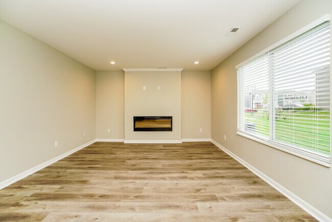 Foto del edificio - 7428 Willow Leaf Dr