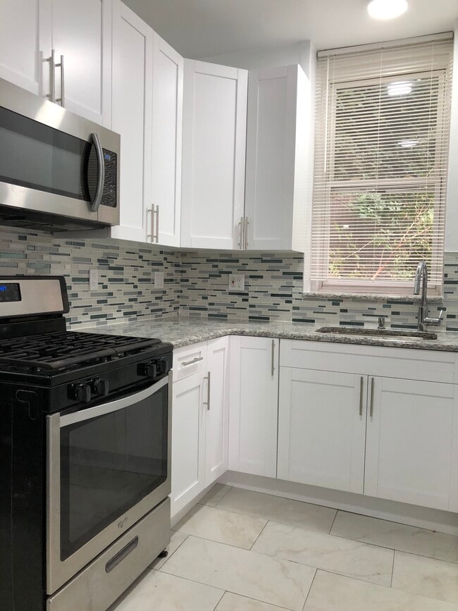 Welcome To your private duplex house ! - 414 Undercliff Ave