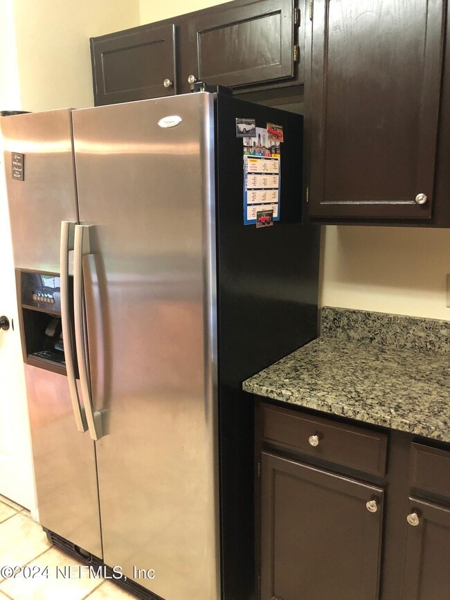 Building Photo - 12910 Forest Glen Ct S