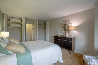 Model - Bedroom - Premier at Cherry Hill