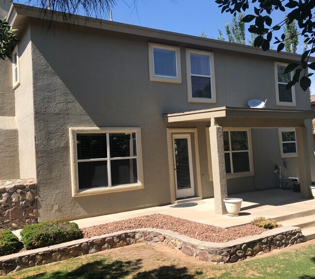 Building Photo - 628 Vern Butler Dr