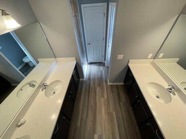 Building Photo - 3 Pine Trace Pl