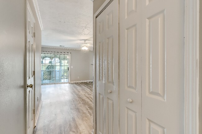 Building Photo - 384 Oak Harbor Trail