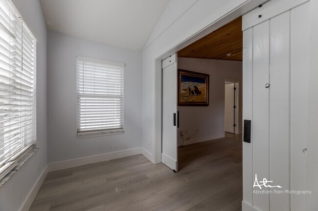 Foto del edificio - 13205 Harbour Vista Cir