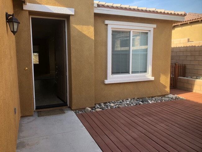 Building Photo - 62555 S Starcross Dr