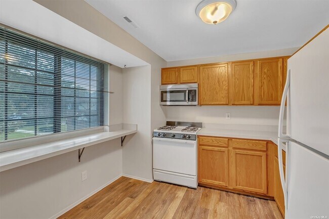 Building Photo - 157 Newbrook Ln