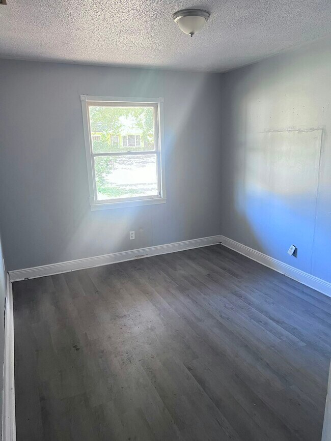 Foto del edificio - 1608 Hartwell Dr