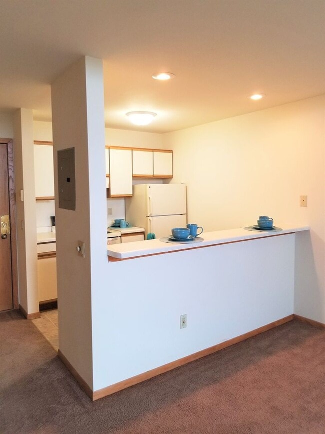 Foto del edificio - Cozy 1 bedroom loft apartment.. AVAILABLE!!