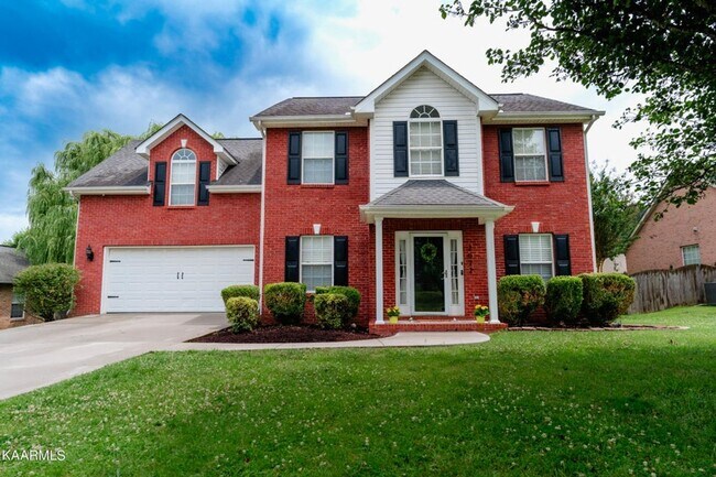 Foto del edificio - Beautiful 4-Bedroom Home in Desirable Wrens Creek Subdivision