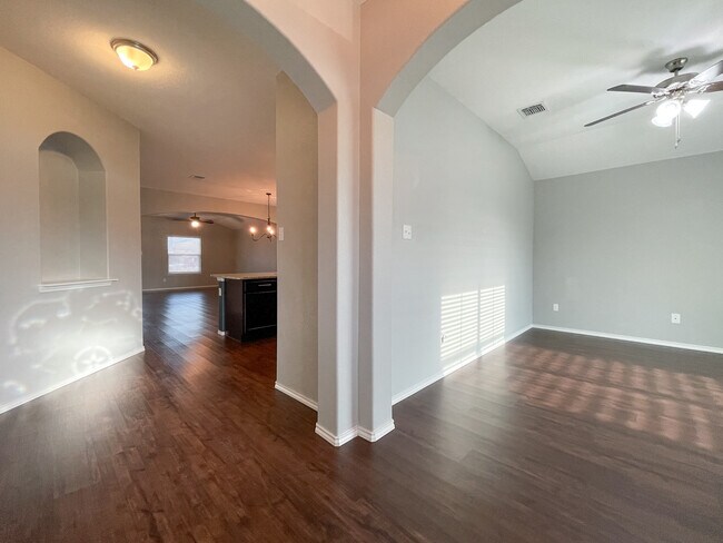 Foto del edificio - 3228 Beutel Rd