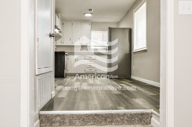 Foto del edificio - 1615 Madden Rd