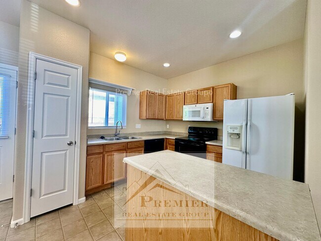 Foto del edificio - 7932 Sandy Springs Point