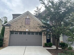 Building Photo - 2108 Chipley Dr