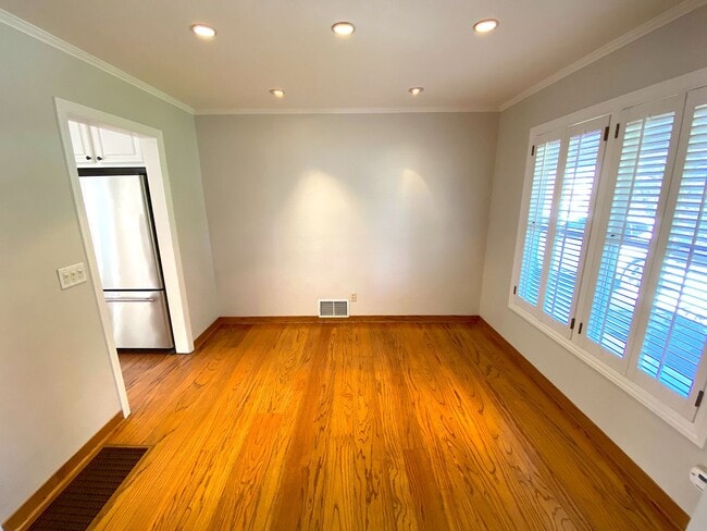 Foto del edificio - Beautiful 3 Bed + 2 Bath Los Altos Home - ...