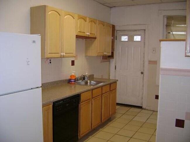 Foto del edificio - Great Deal; Easily Access BU and B Line or...