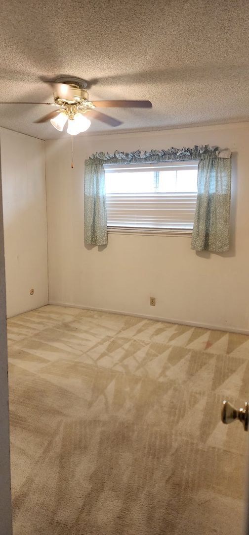 Foto del edificio - Remodeled 4/2 Great neighborhood