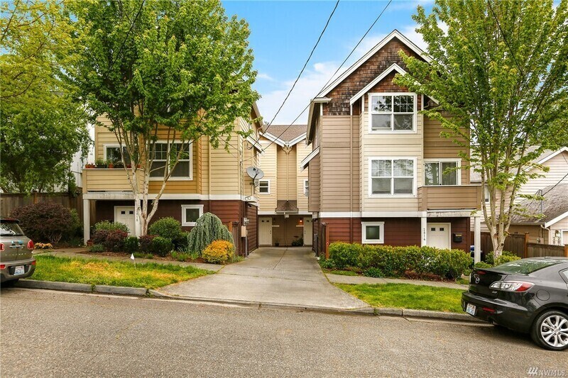 Primary Photo - 2816 SW Adams St