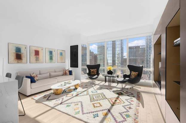 Primary Photo - 230 W 56th St