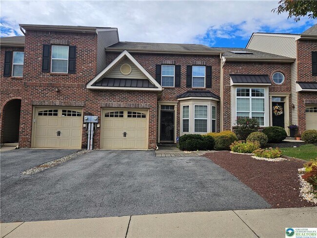 Building Photo - 311 Blue Sage Dr