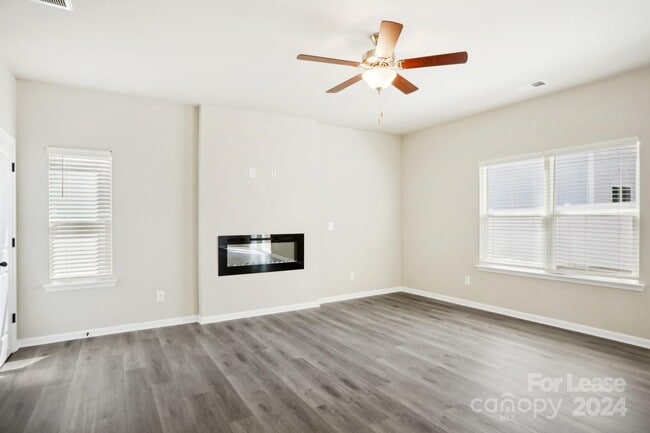 Building Photo - 7020 Stoney Wood Ln