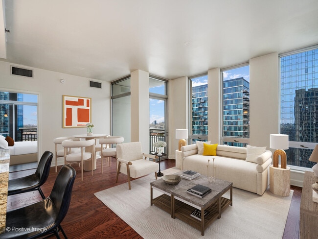 Building Photo - 1400 S Michigan Ave