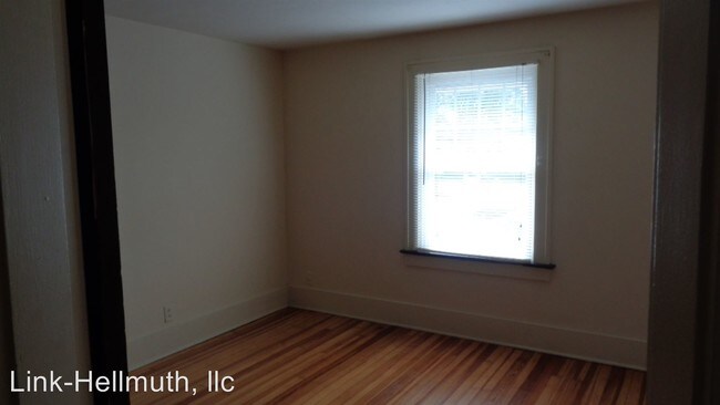 Building Photo - 154 Englewood Rd
