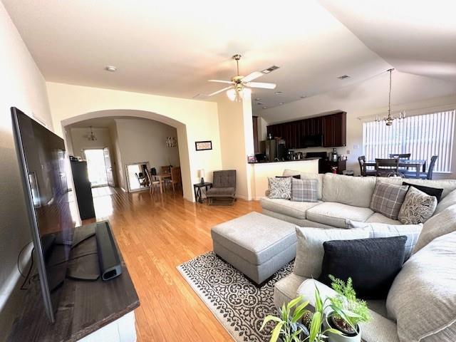 Building Photo - 2800 Cascade Cove Dr