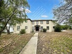 Foto principal - 2 br, 1 bath 4plex - 734 Donaldson Ave B B