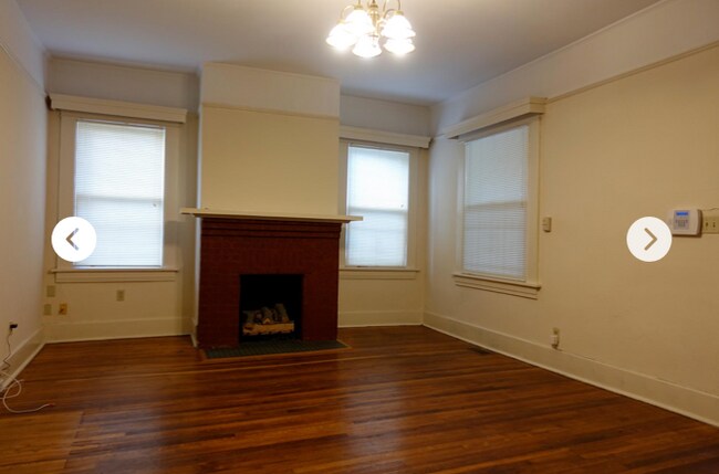 Building Photo - 515 W 24th St