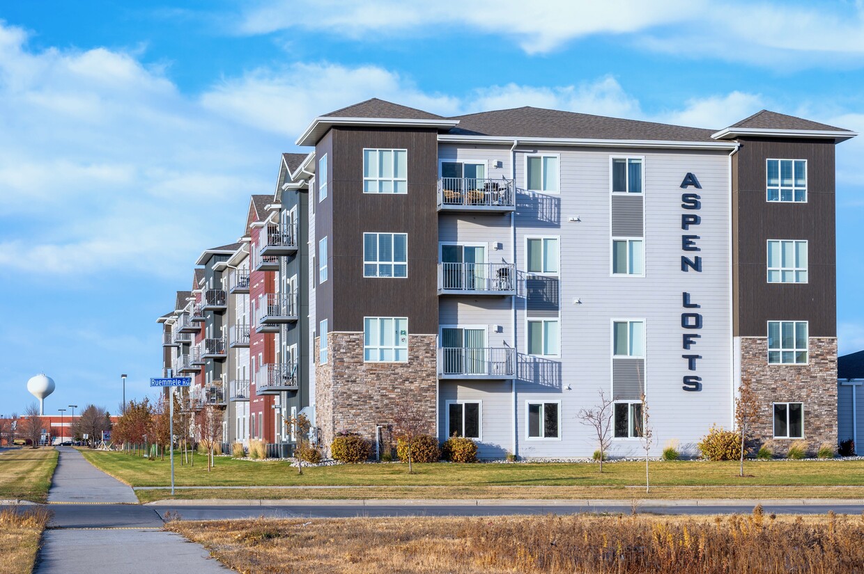 Primary Photo - Aspen Lofts