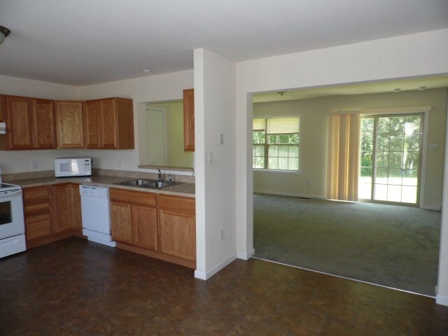Building Photo - 24 Hickory Terrace