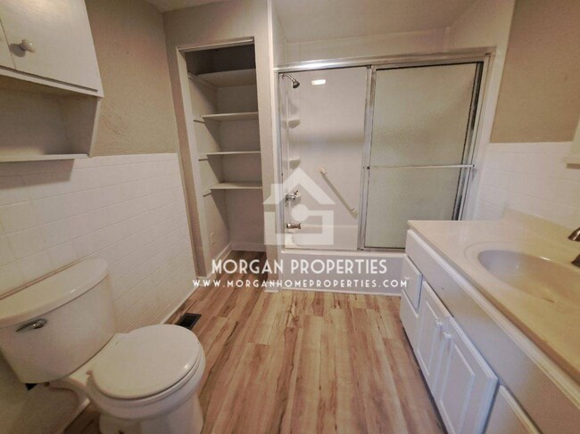 Foto del edificio - 2607 Chase St