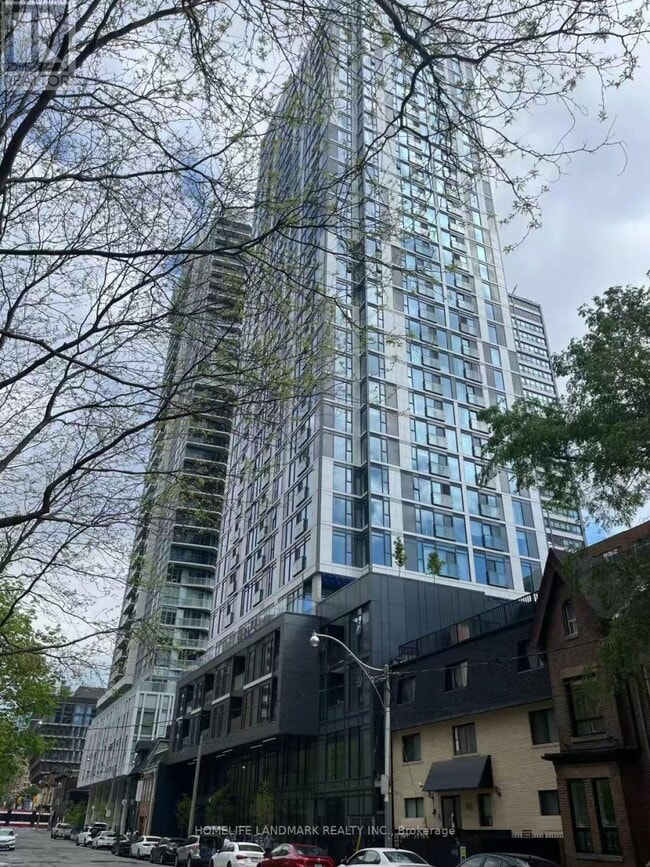 Building Photo - 65 Mutual St