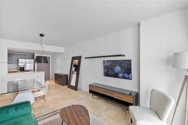 Foto del edificio - 185 SE 14th Terrace