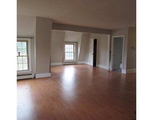 Building Photo - 413 Highland St