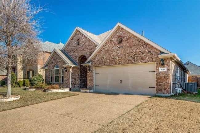 Building Photo - 704 Thetford Ln